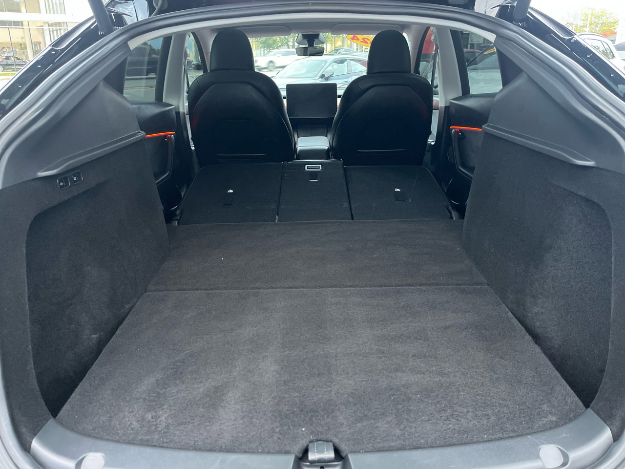 Used 2024 Tesla Model Y Long Range image 49