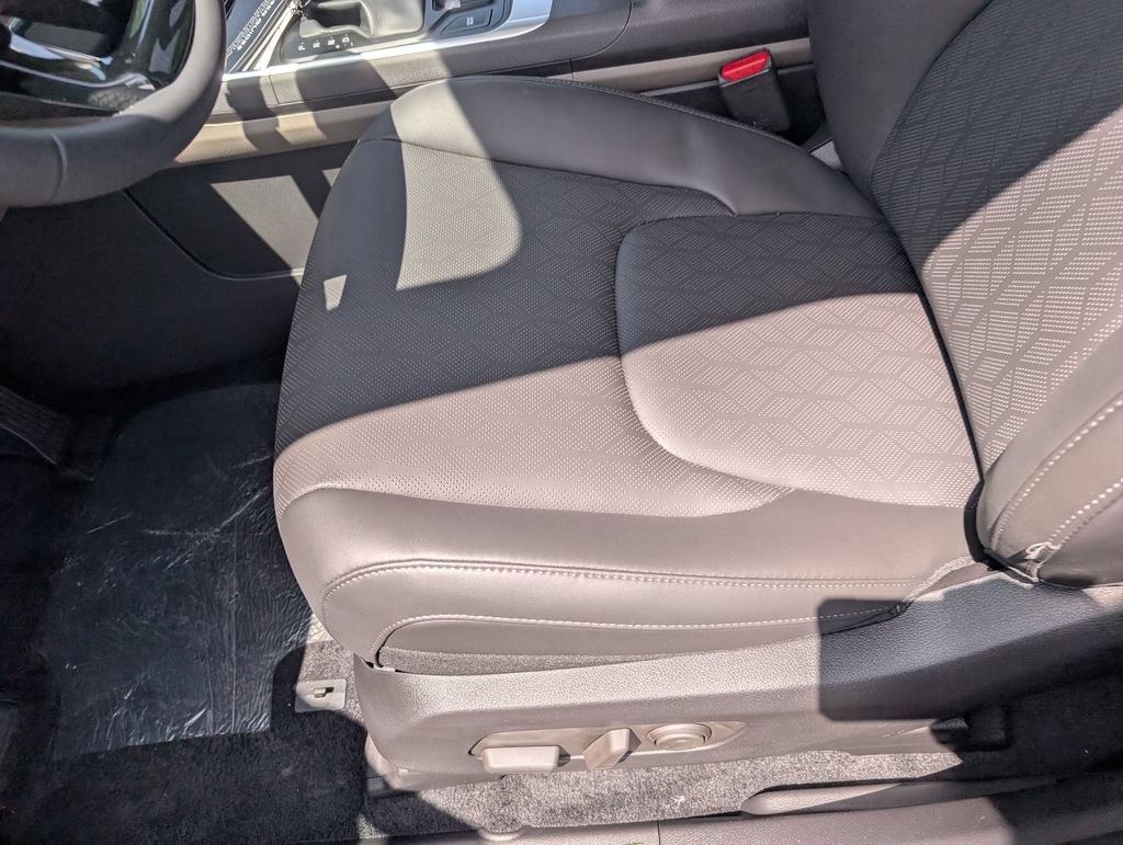New 2026 Kia Carnival FWD image 19