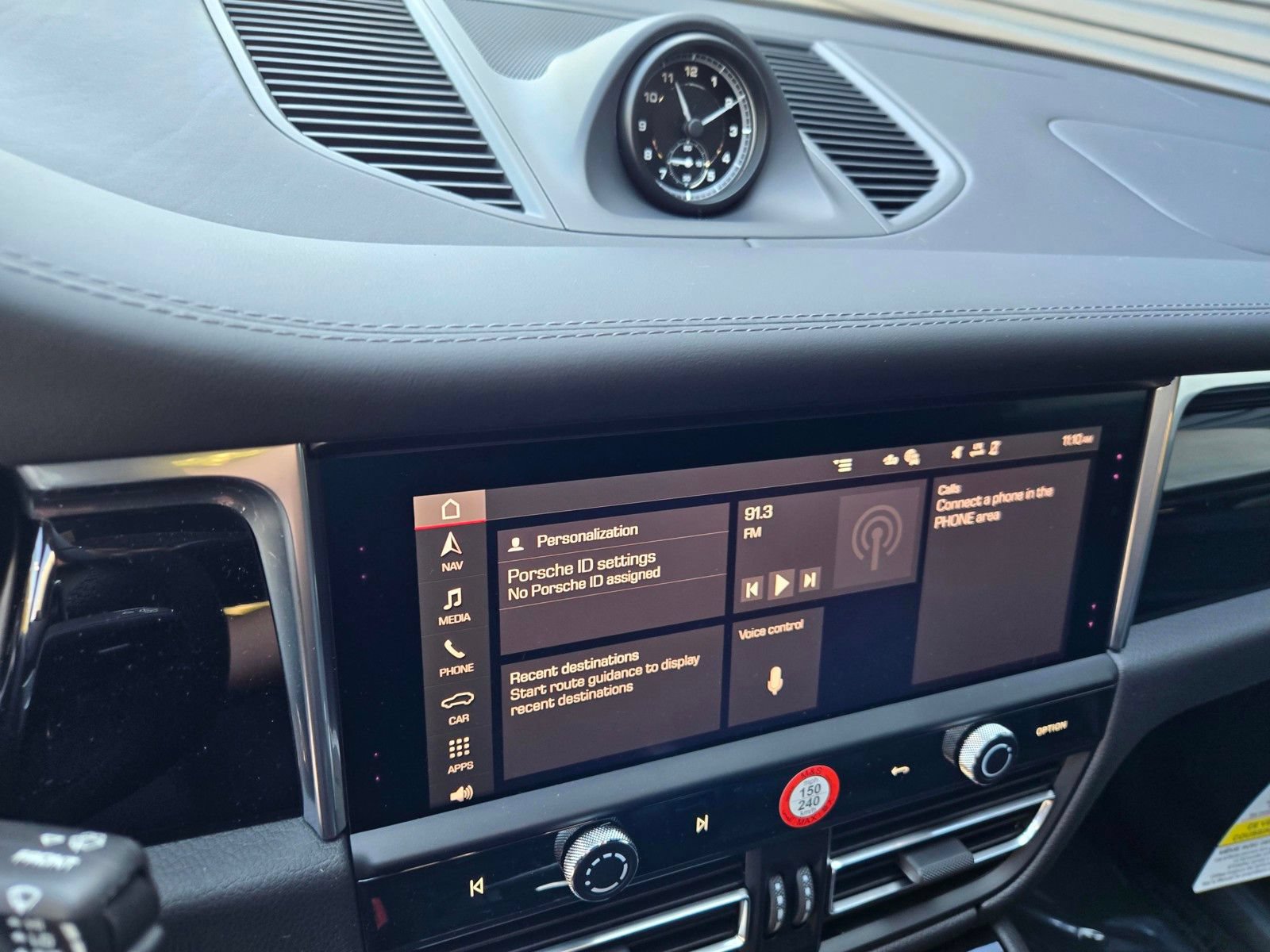 New 2026 Porsche Macan AWD/4WD image 22
