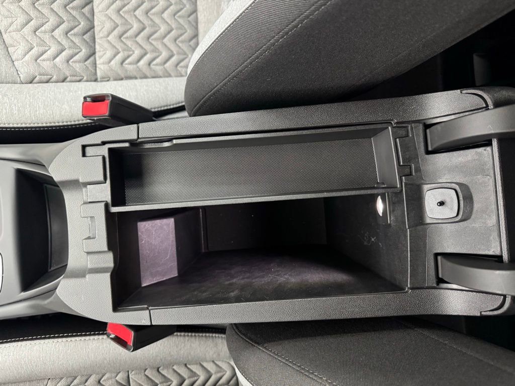 Used 2023 Chevrolet Equinox LS w/ LS Convenience Package image 27
