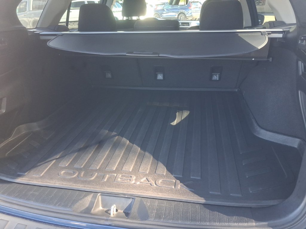 Used 2019 Subaru Outback 2.5i Premium AWD/4WD image 11