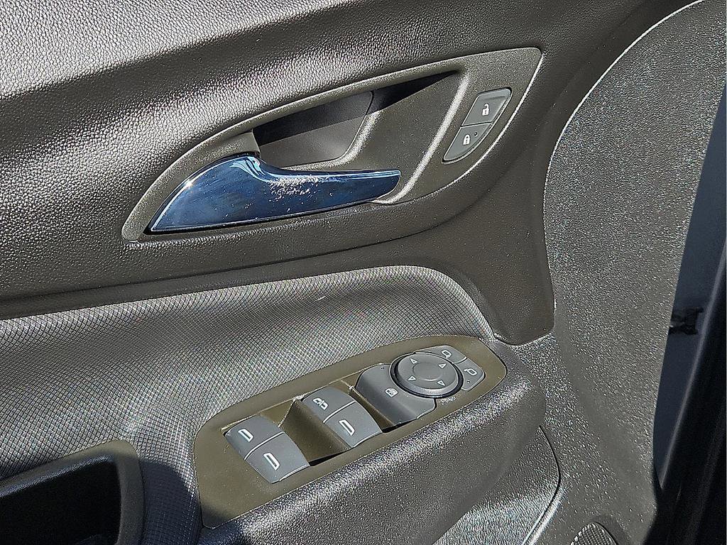 Used 2023 Chevrolet Equinox RS image 12