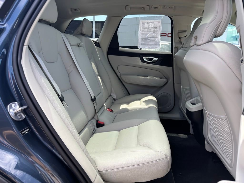 Used 2024 Volvo XC60 B5 Core w/ Climate Package AWD/4WD image 22