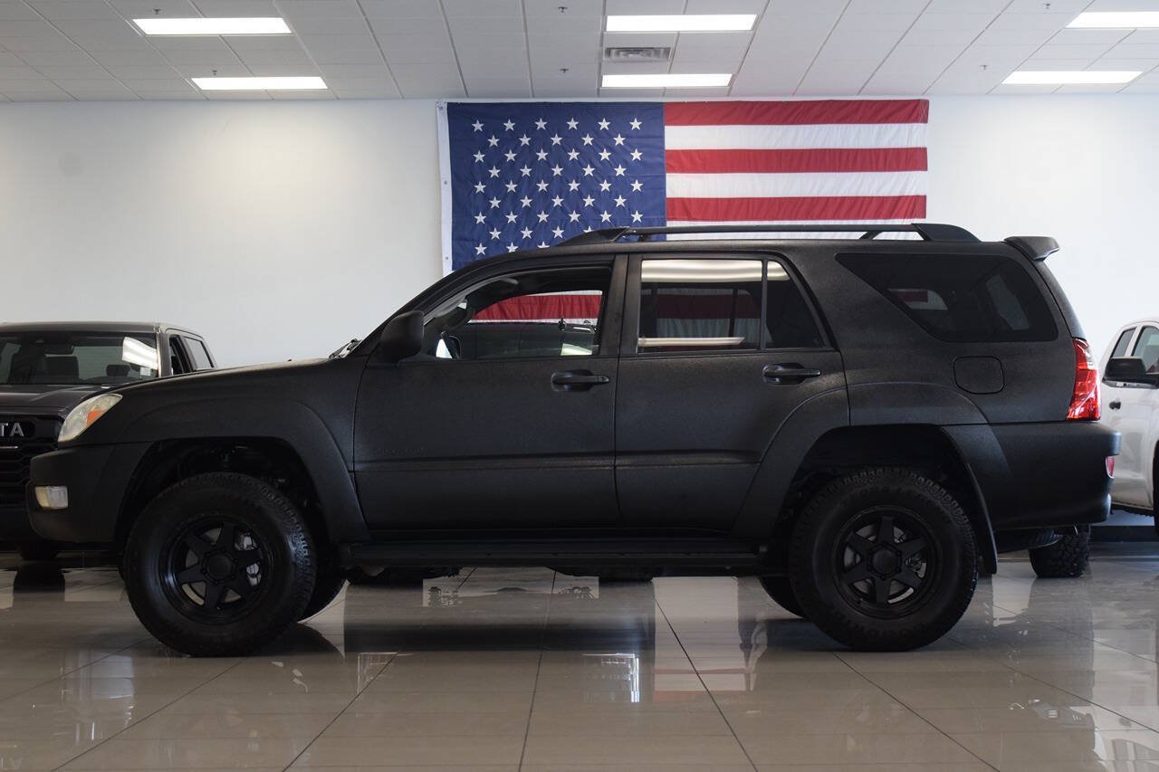 Used 2003 Toyota 4Runner SR5 AWD/4WD image 4