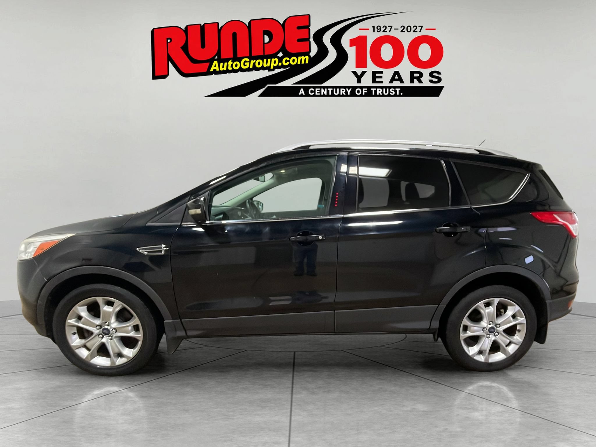 Used 2016 Ford Escape Titanium AWD/4WD image 5
