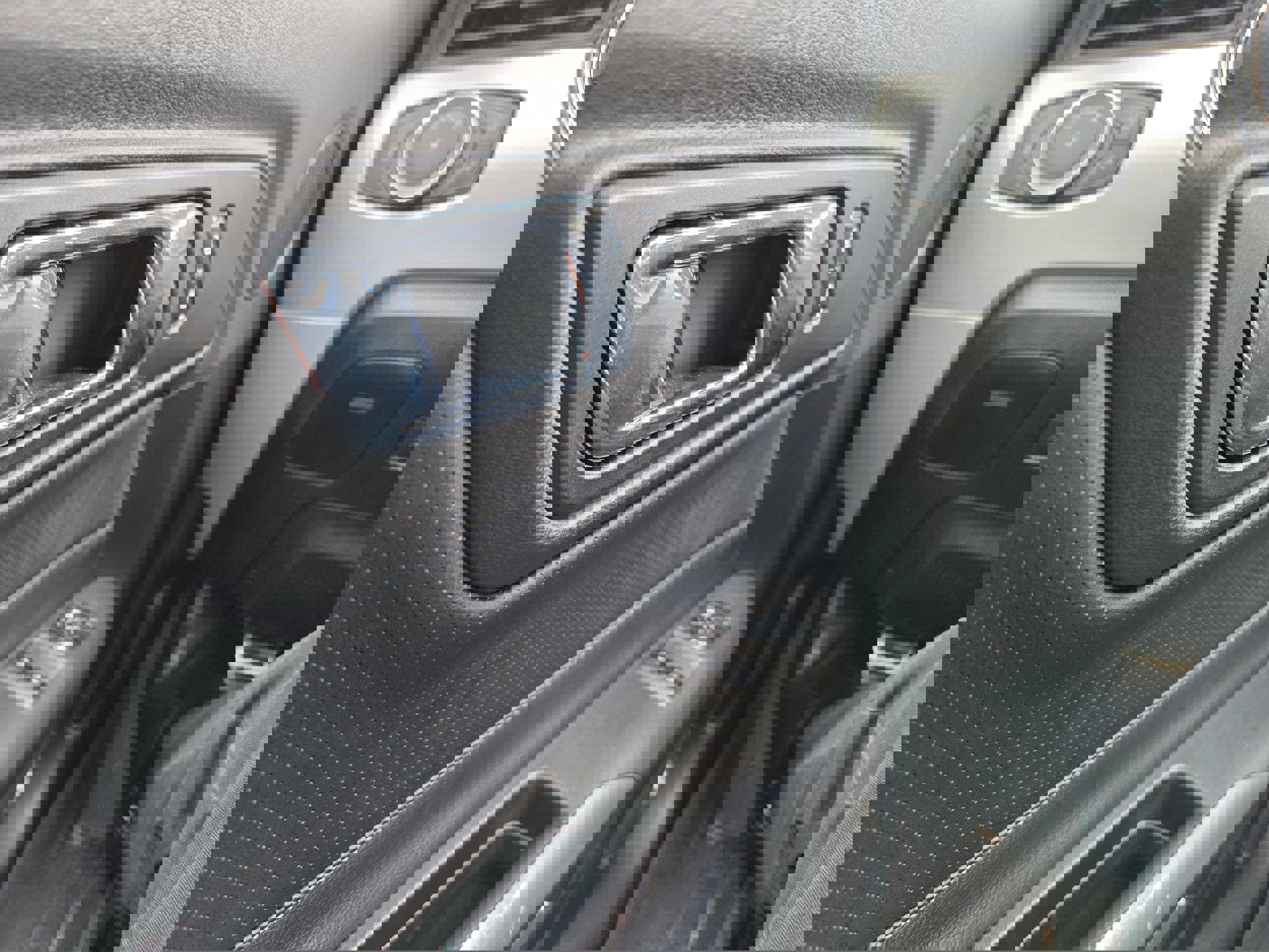 Used 2016 Ford Mustang GT Premium w/ Enhanced Security Package RWD image 15