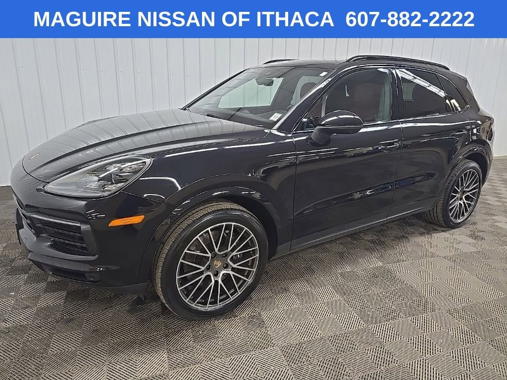 Used 2022 Porsche Cayenne Platinum Edition image 6