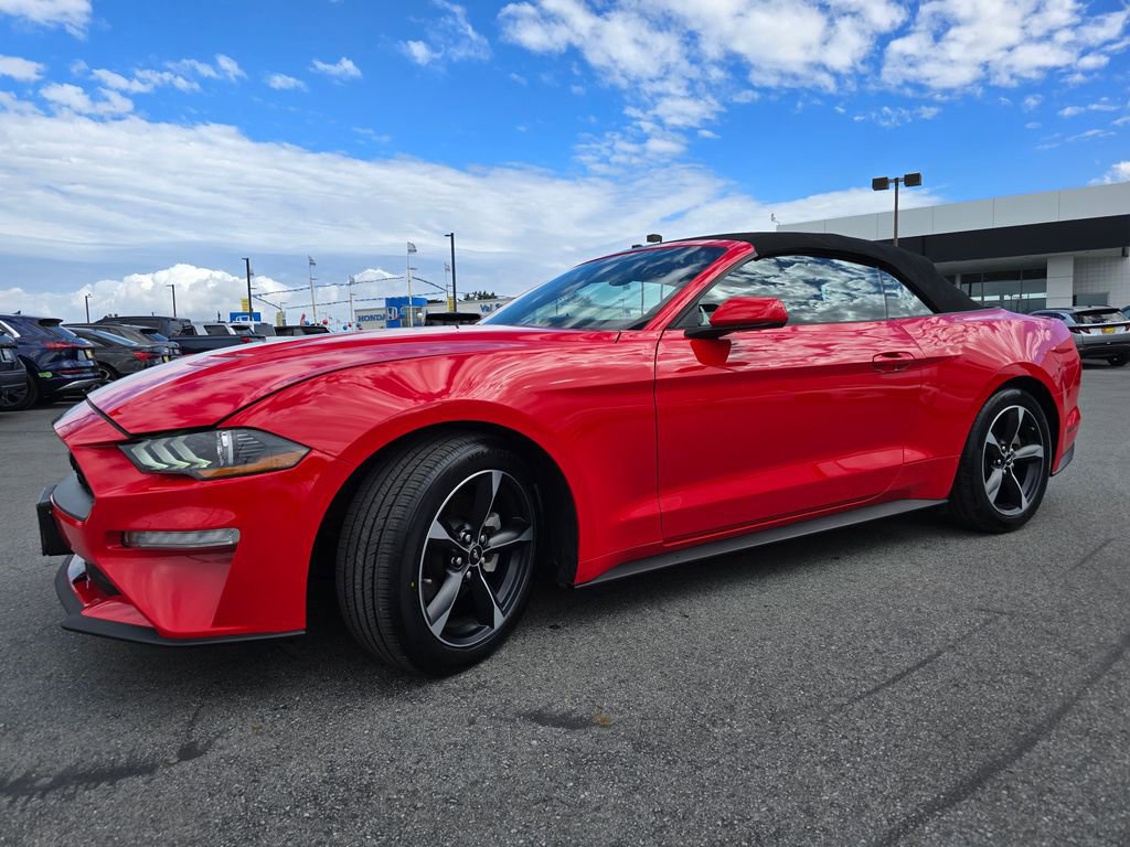 Used 2020 Ford Mustang Convertible image 3