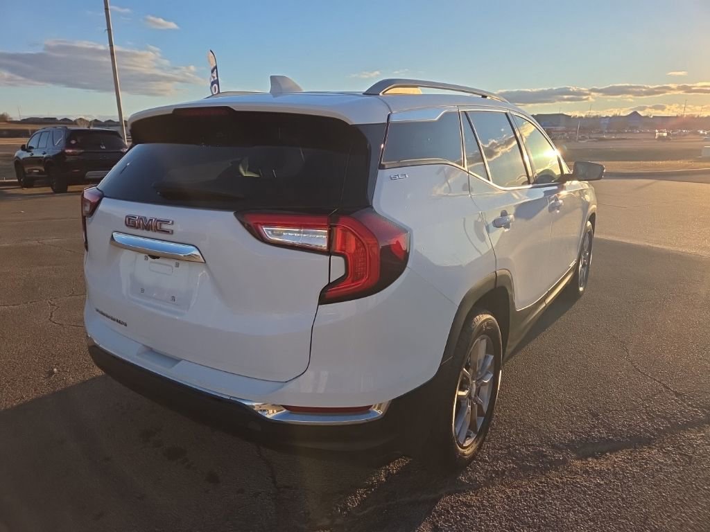 Used 2023 GMC Terrain SLT image 5