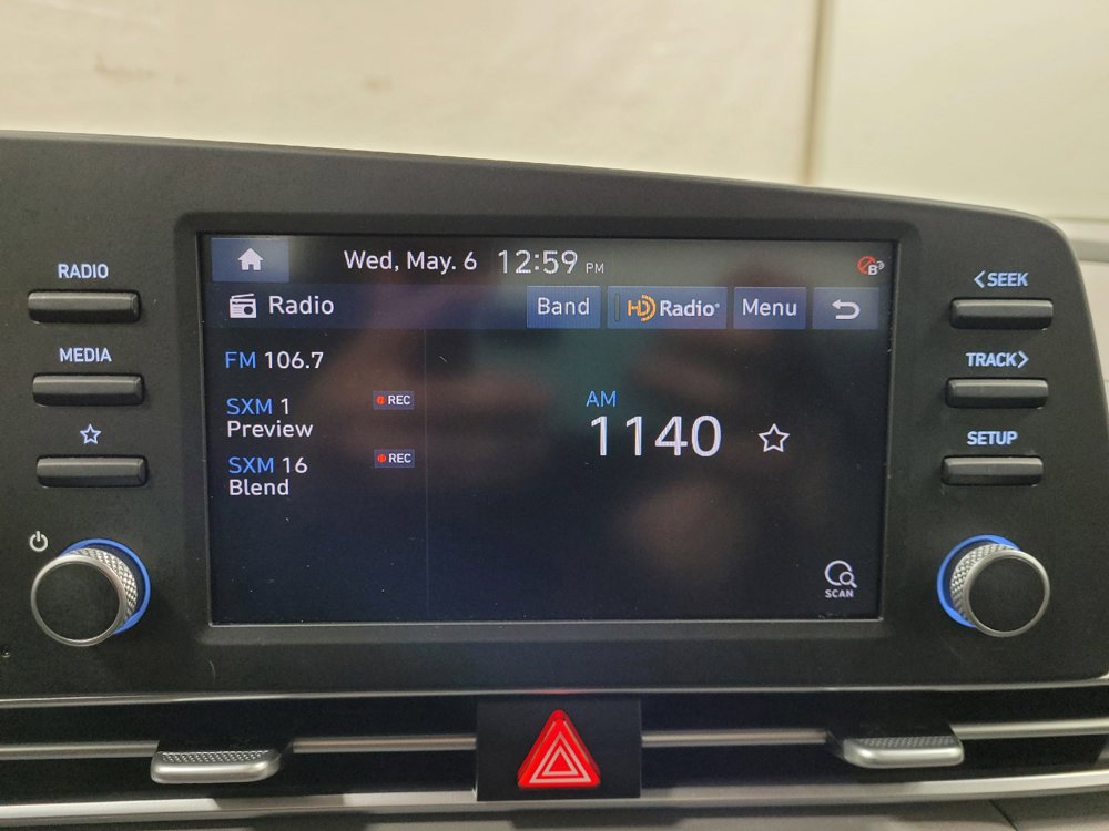 Used 2023 Hyundai Elantra SEL w/ Winter Weather Package FWD image 25