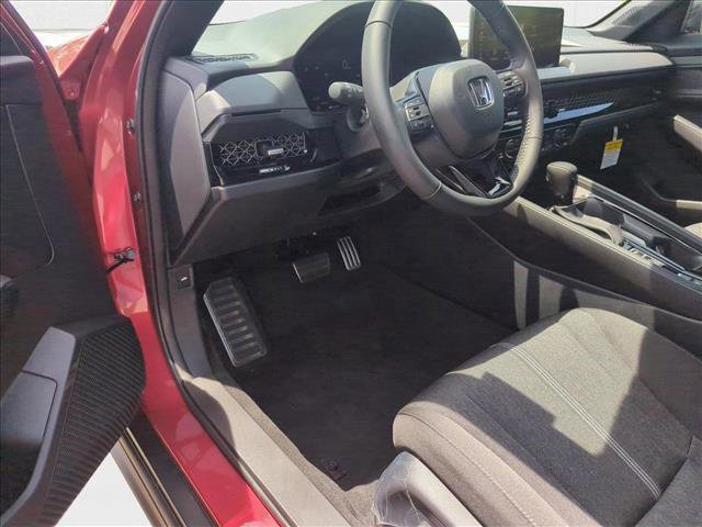 Used 2025 Honda Accord Sport image 4