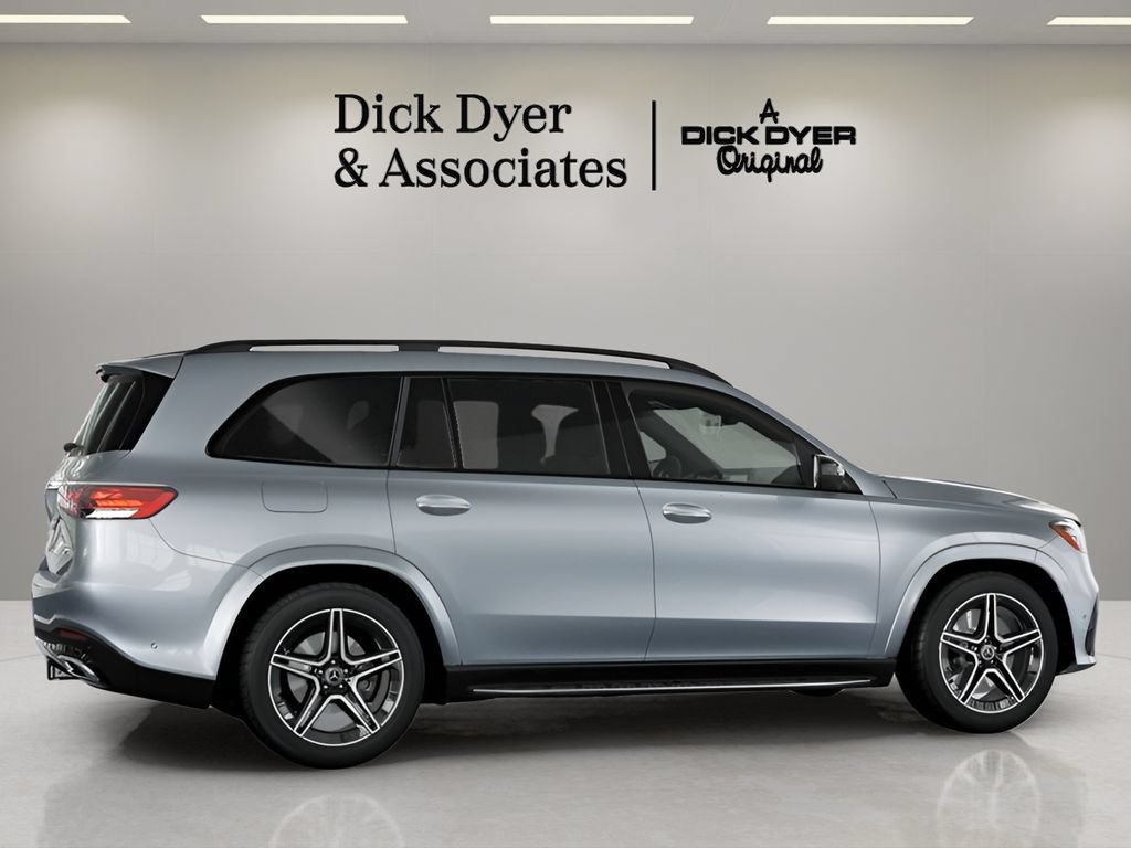 Used 2025 Mercedes-Benz GLS 450 4MATIC image 9
