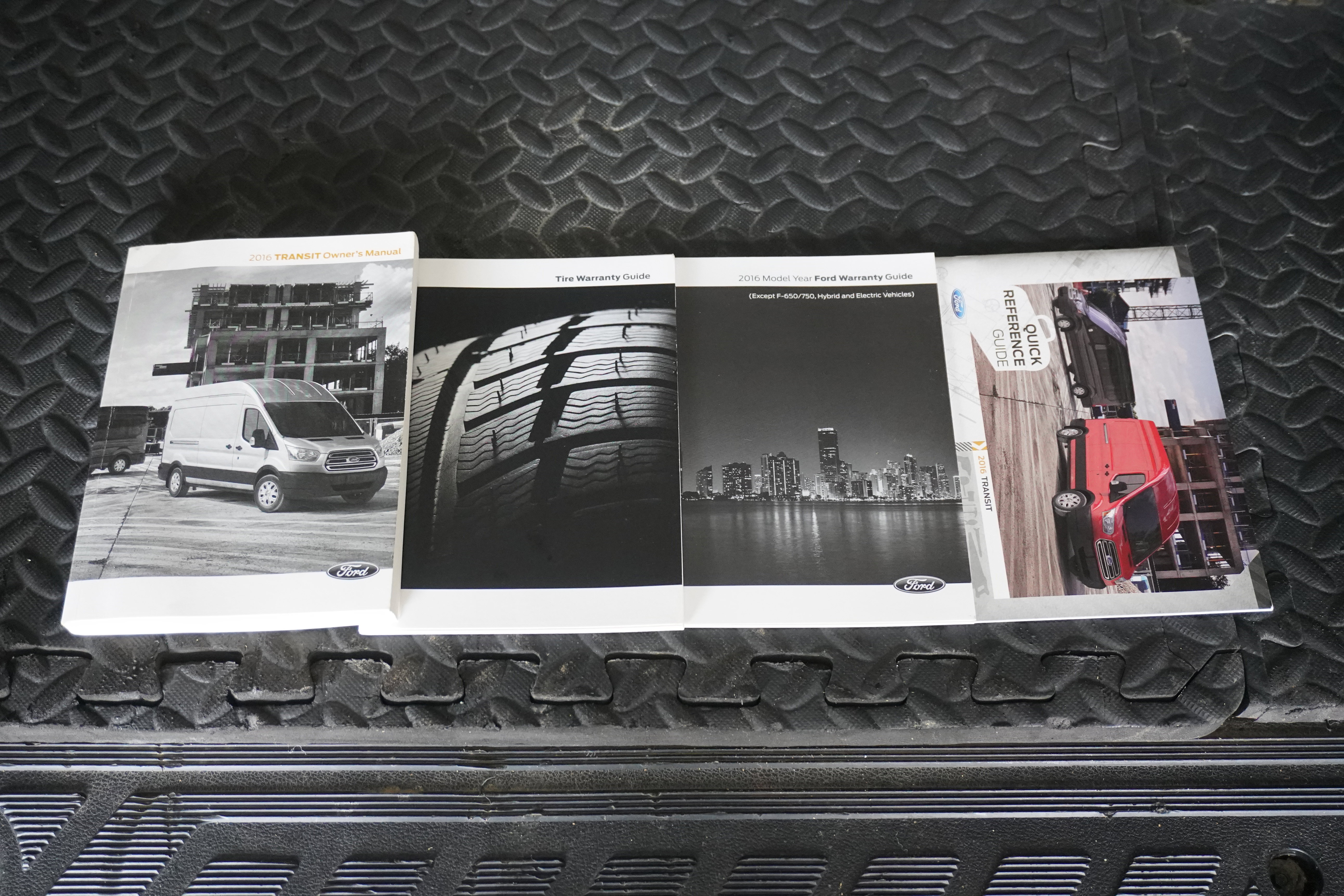 Used 2016 Ford Transit 250 130 Low Roof w/ Exterior Upgrade Package image 19