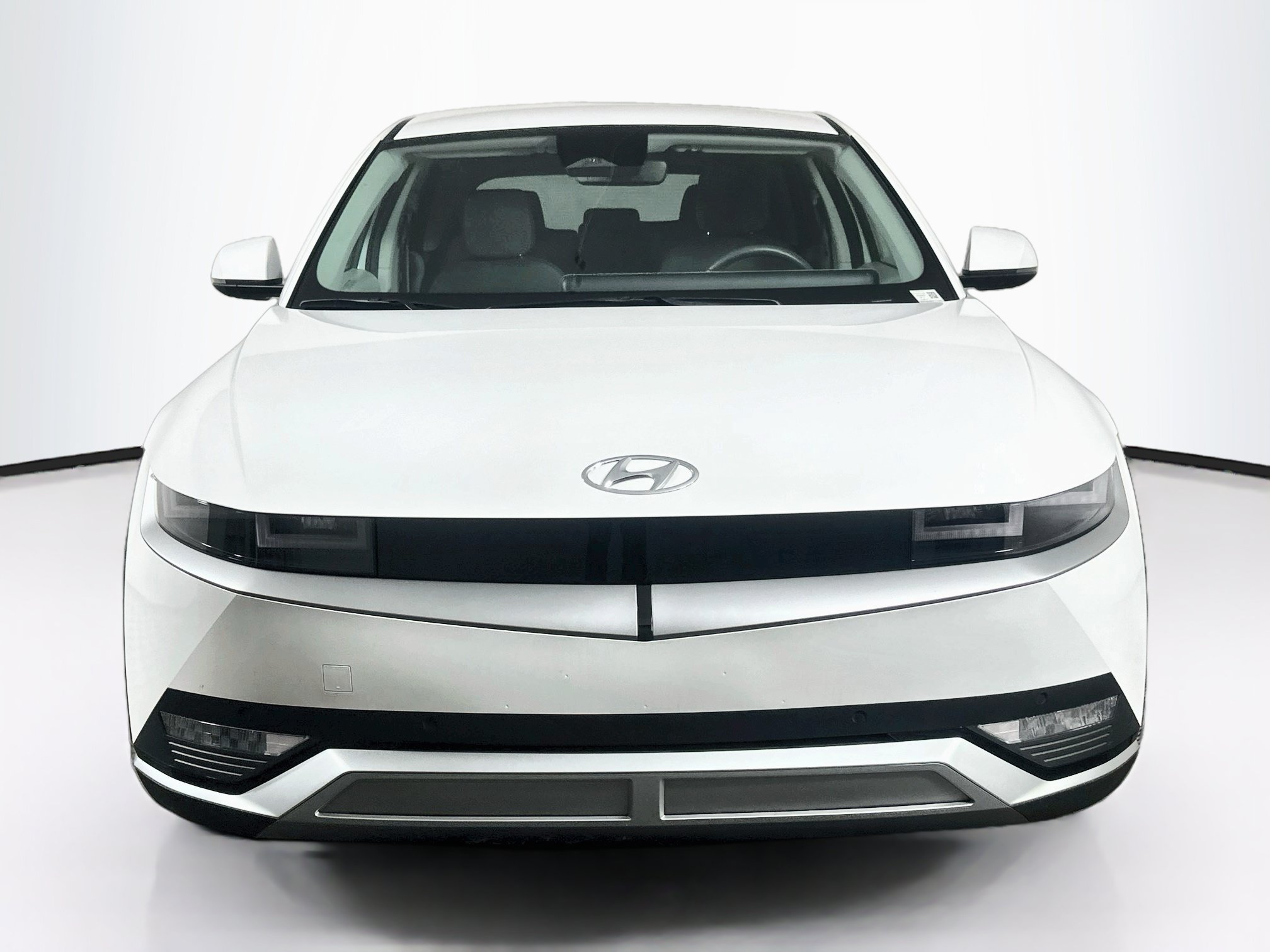 Used 2024 Hyundai Ioniq 5 SEL RWD image 2