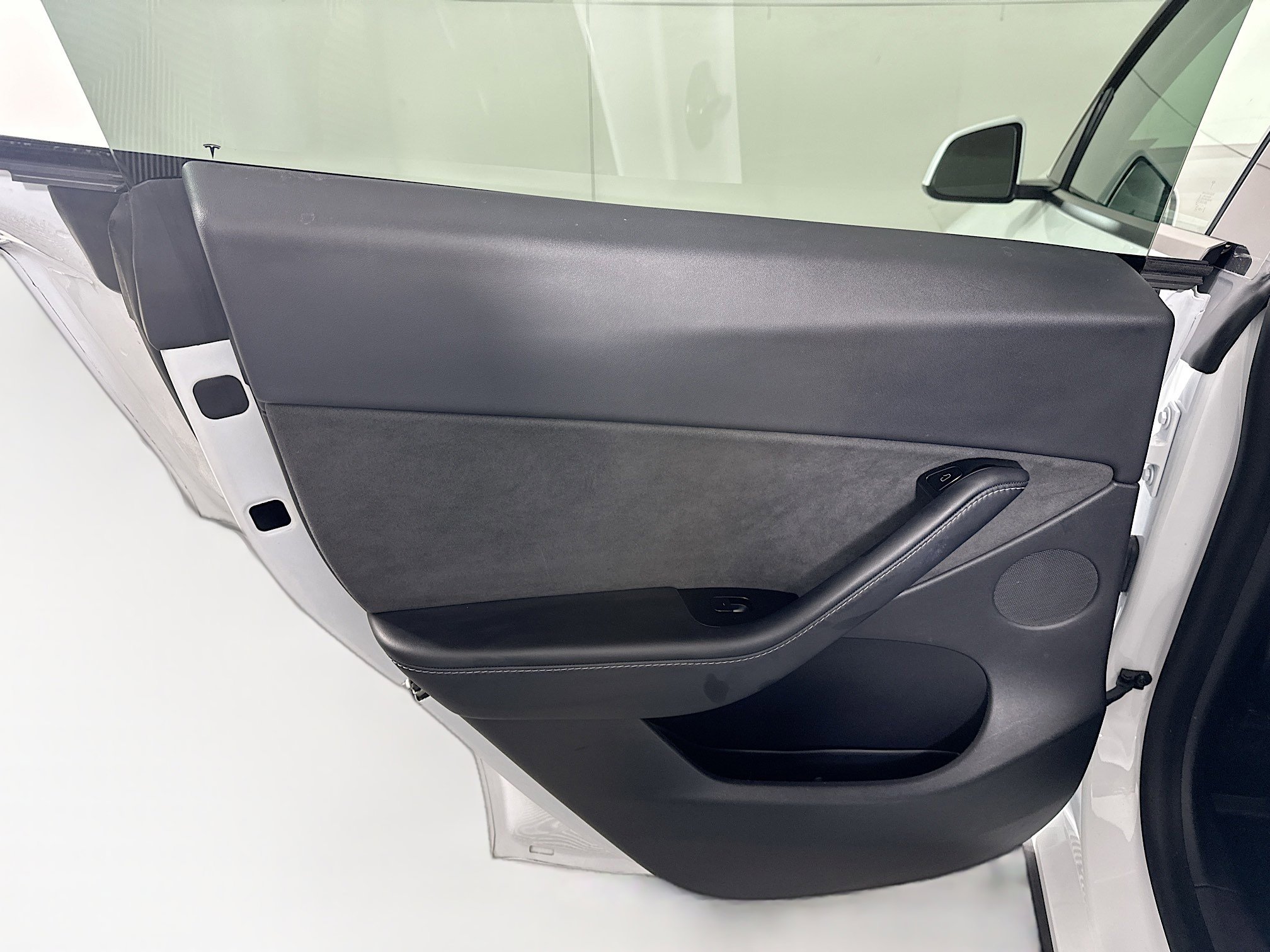 Used 2021 Tesla Model Y 2WD image 25