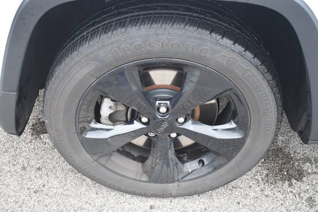 Used 2018 Jeep Cherokee Limited w/ High Altitude Package FWD image 13
