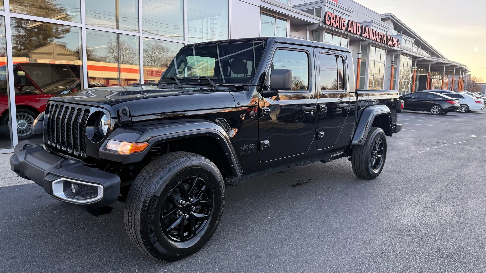 Used 2021 Jeep Gladiator Sport image 3