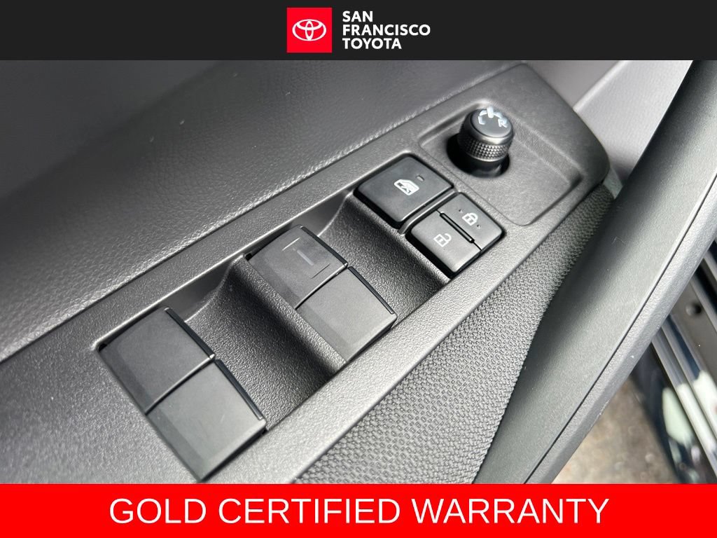 Certified 2026 Toyota Corolla LE FWD image 33