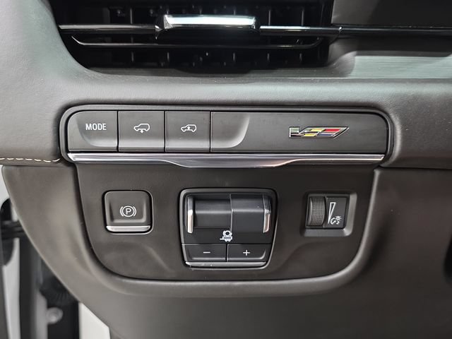 Certified 2024 Cadillac Escalade ESV V w/ LPO, Floor Liner Package AWD/4WD image 23