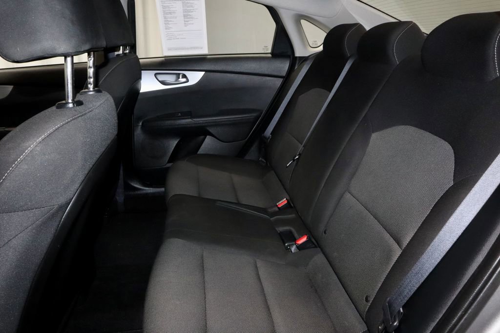 Used 2022 Kia Forte LXS FWD image 21