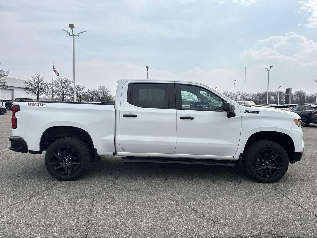 Certified 2024 Chevrolet Silverado 1500 LT Trail Boss w/ Convenience Package II image 9