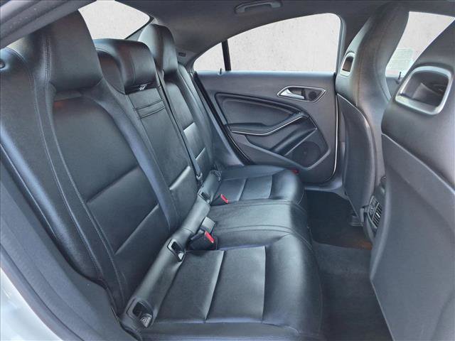 Used 2015 Mercedes-Benz CLA 250 image 19