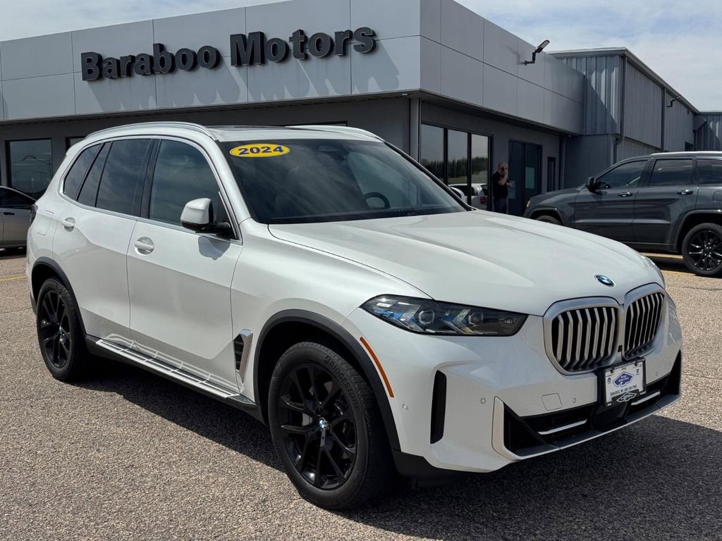Used 2024 BMW X5 xDrive40i w/ Premium Package AWD/4WD image 1