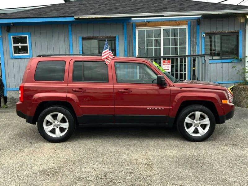 Used 2015 Jeep Patriot Sport w/ Power Value Group FWD image 5