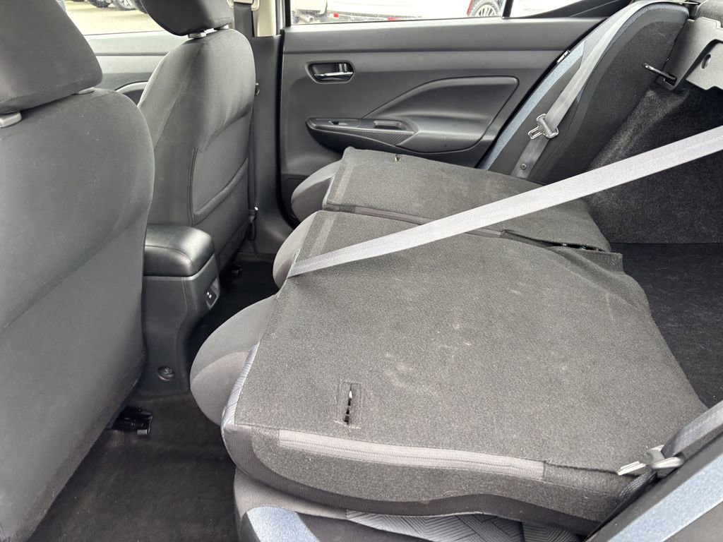 Used 2023 Nissan Versa SV image 26