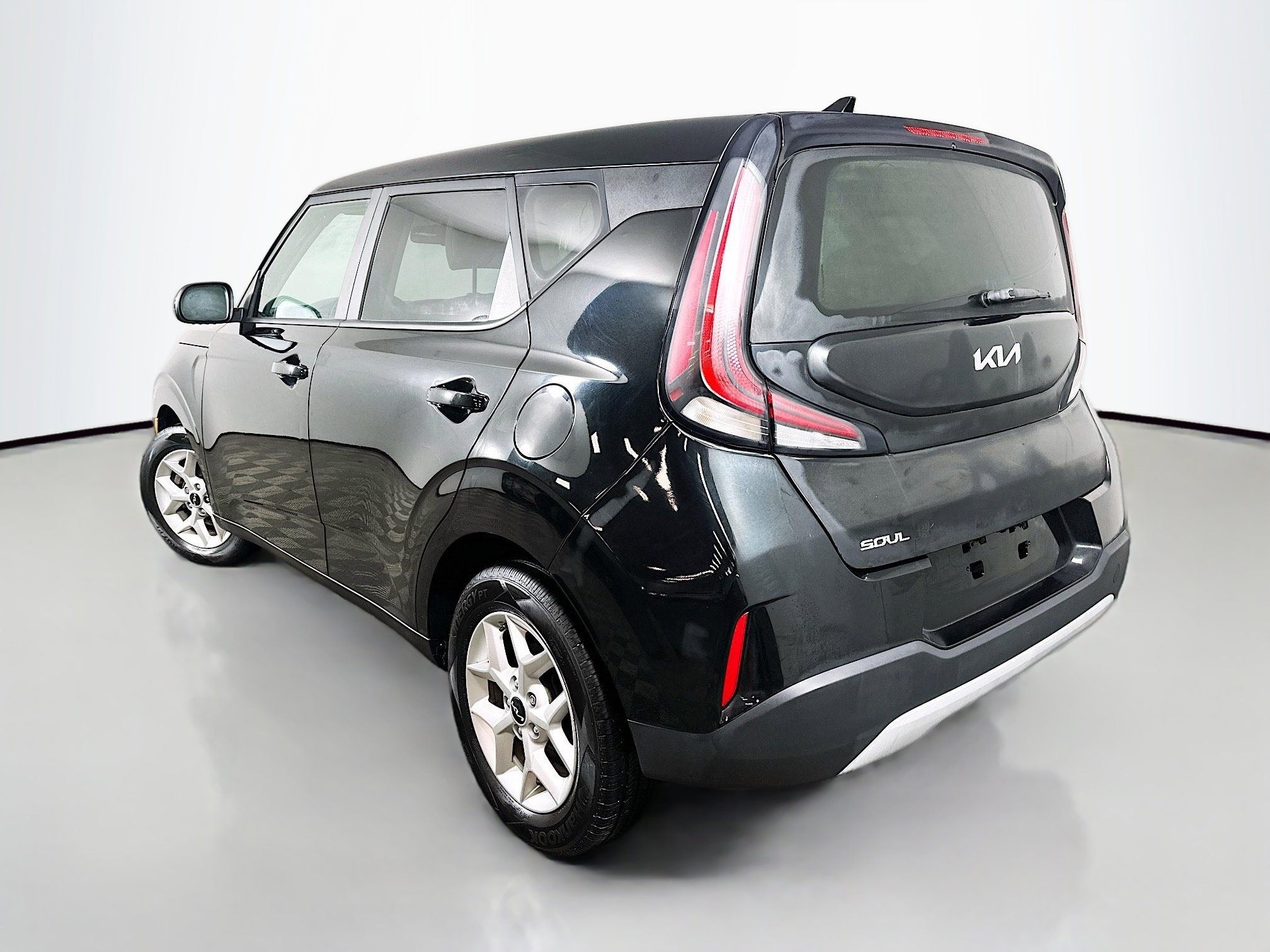 Certified 2023 Kia Soul LX w/ LX Technology Package image 5