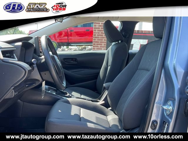 Used 2025 Toyota Corolla LE FWD image 10