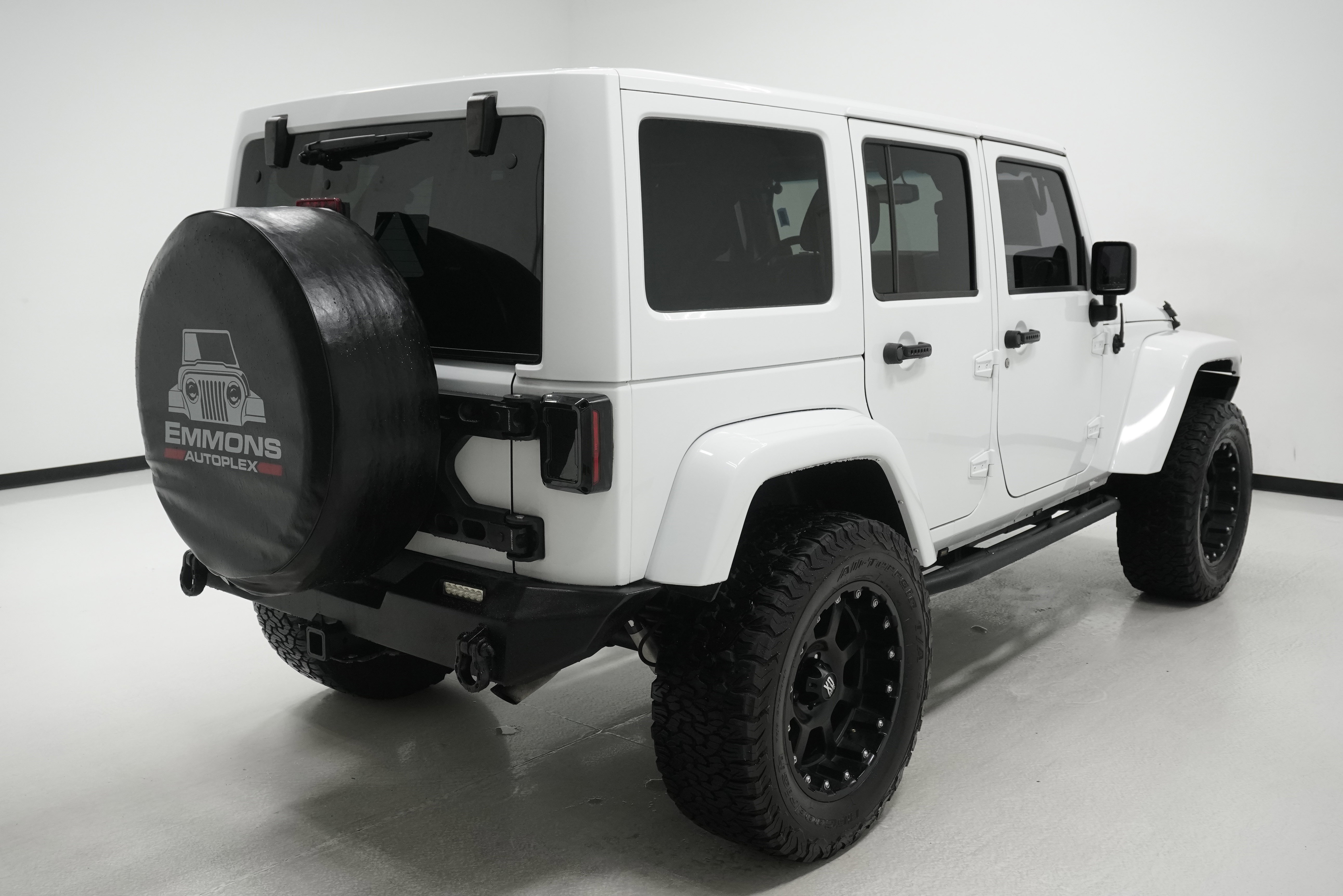 Used 2014 Jeep Wrangler Unlimited Sahara w/ Max Tow Package image 4