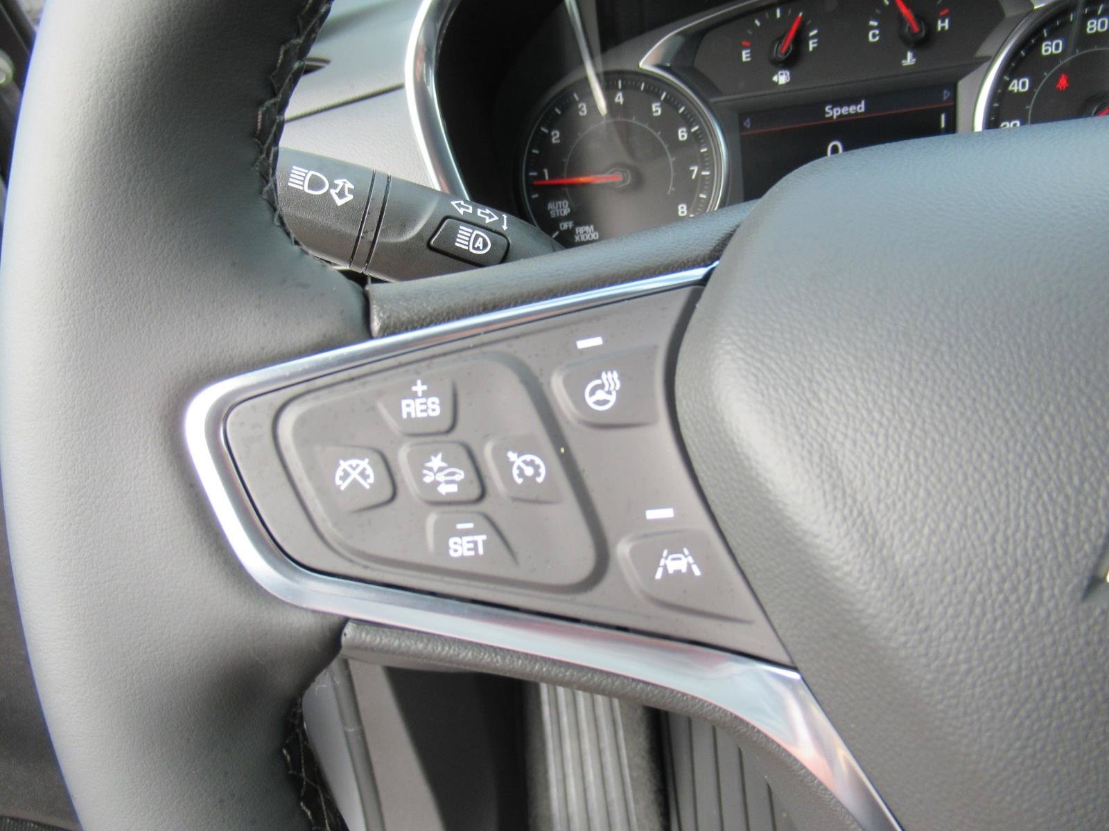 Used 2024 Chevrolet Equinox LT FWD image 23