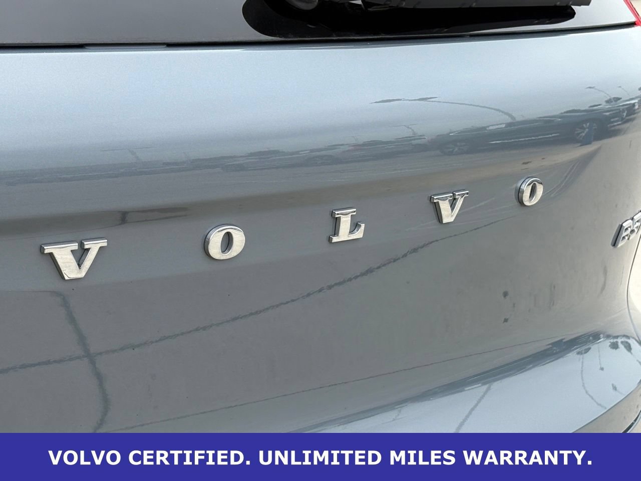 Certified 2023 Volvo XC40 B5 Plus w/ Climate Package AWD/4WD image 10