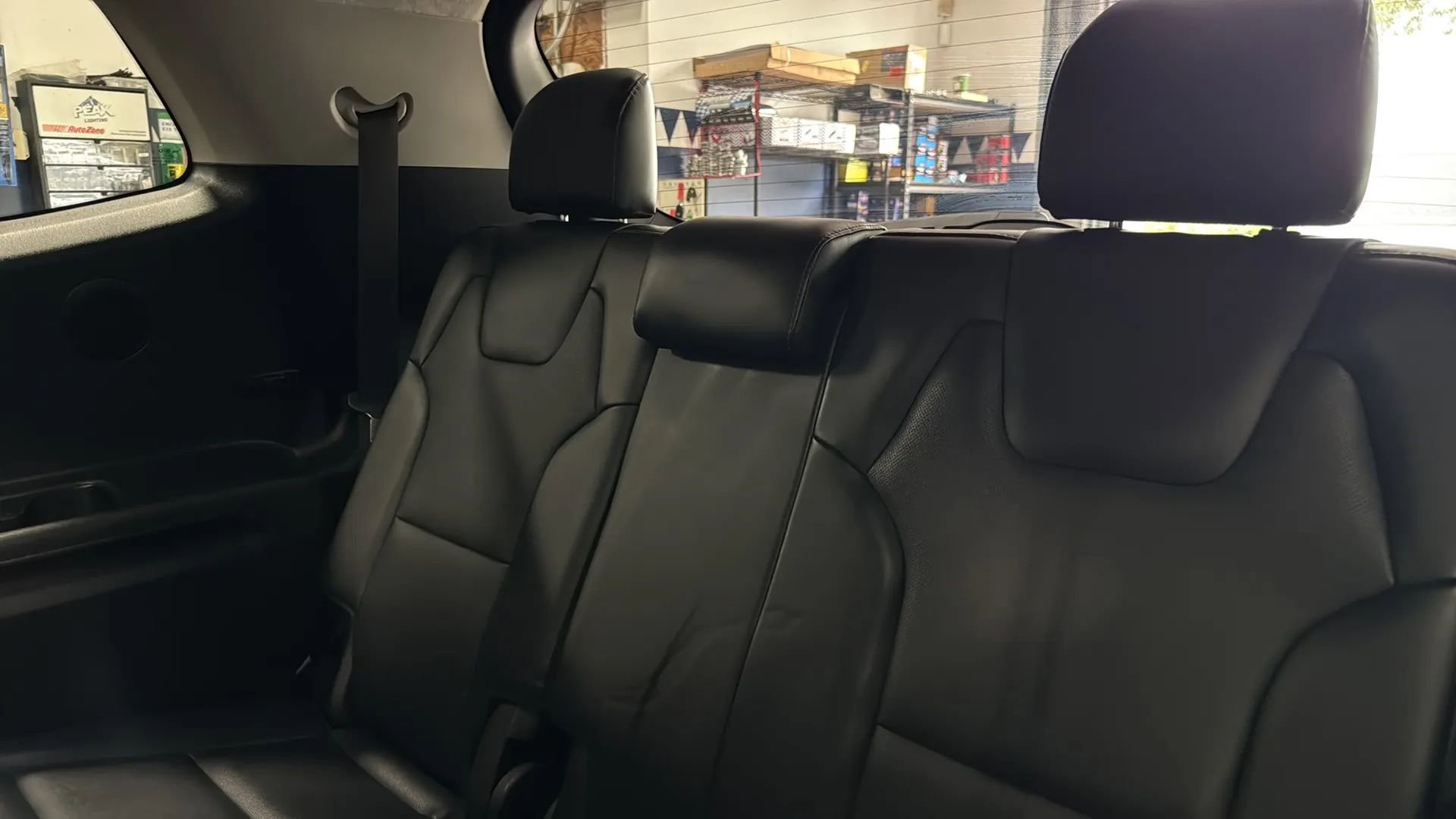 Used 2020 Kia Telluride SX w/ SX Prestige Package image 12