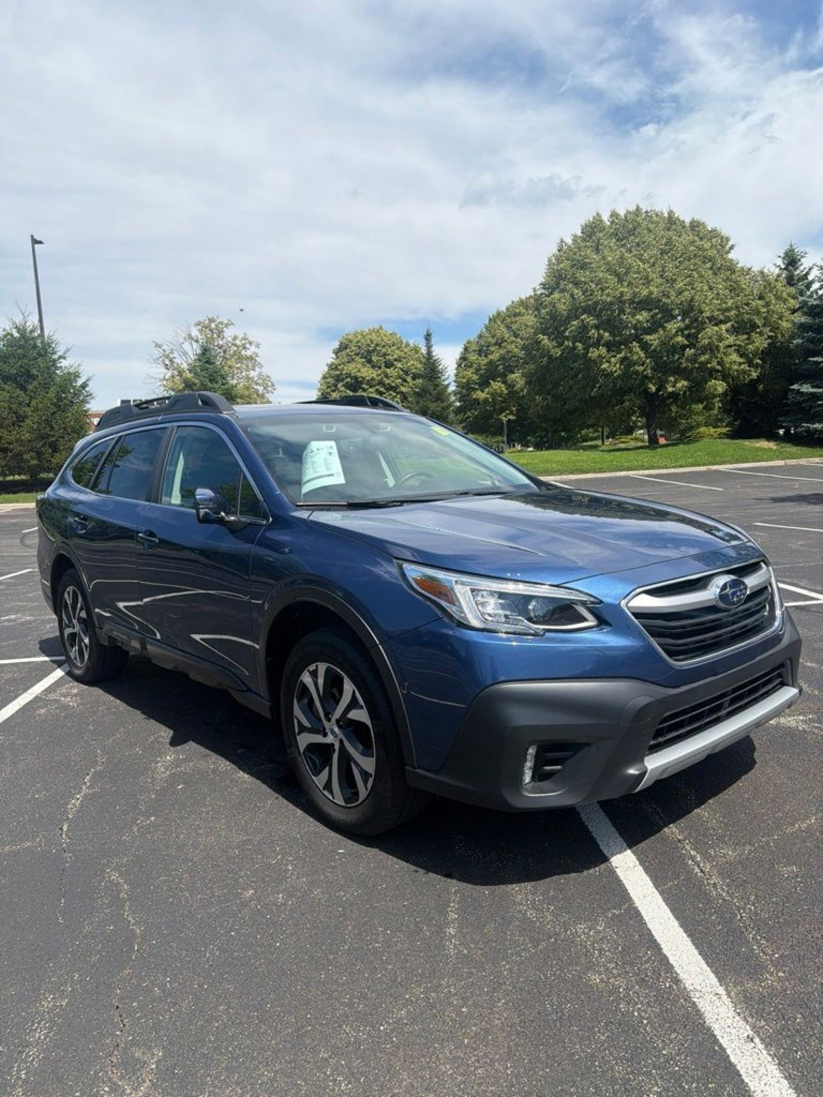 Used 2022 Subaru Outback Limited XT AWD/4WD image 4
