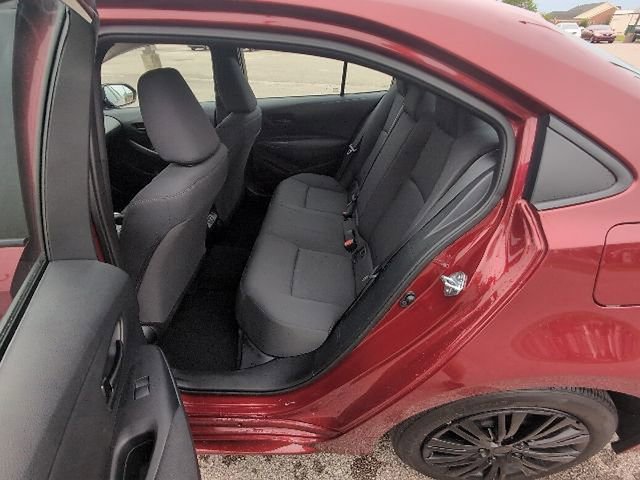 Used 2025 Toyota Corolla LE w/ Convenience Package FWD image 10