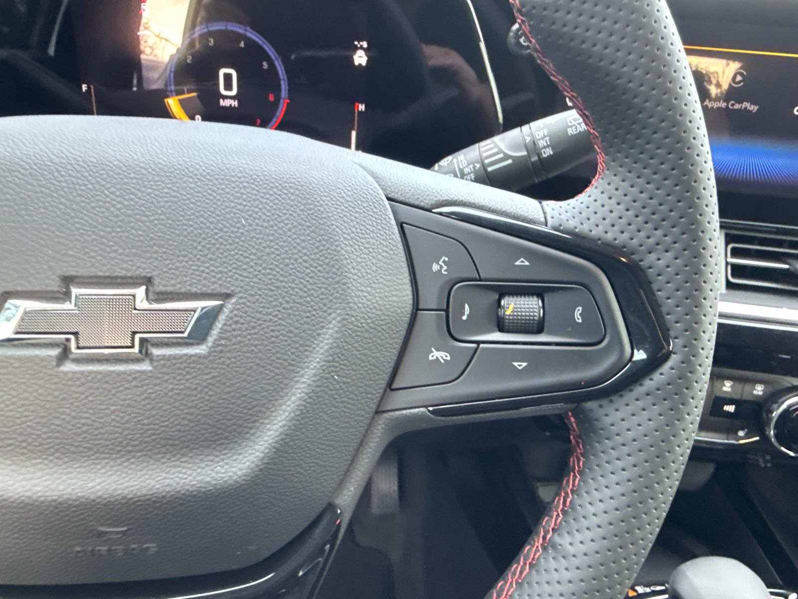 New 2026 Chevrolet Trax RS w/ Sunroof Package image 16