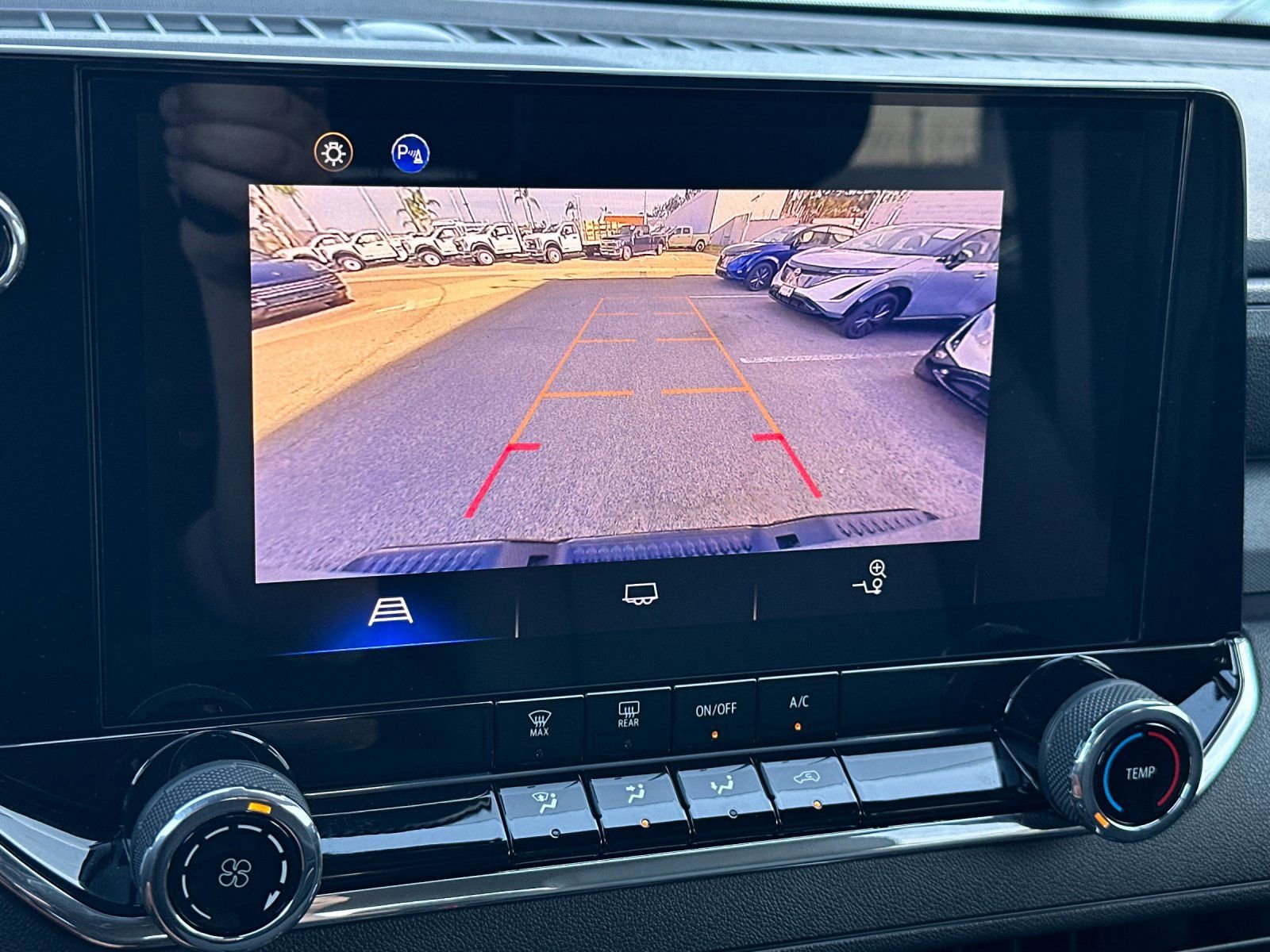 Used 2024 Chevrolet Colorado Trail Boss w/ Safety Package image 21