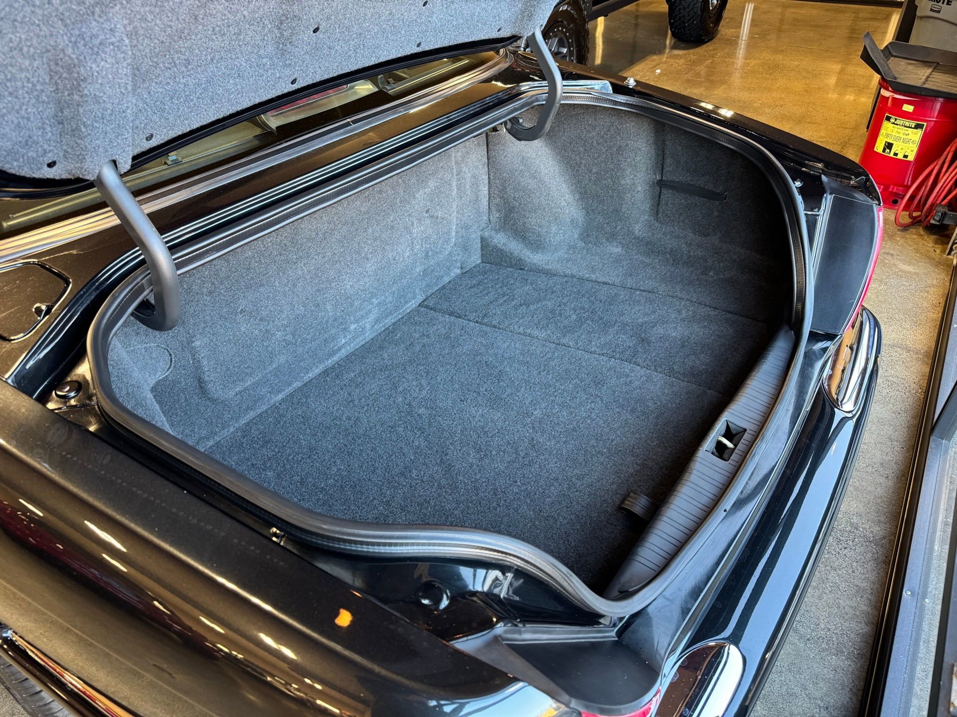 Used 2002 Jaguar XJ8 image 30