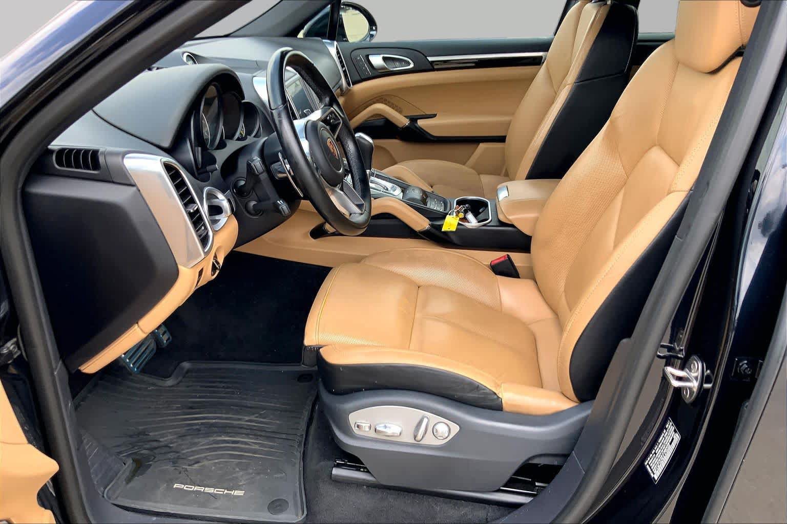 Used 2018 Porsche Cayenne S AWD/4WD image 8