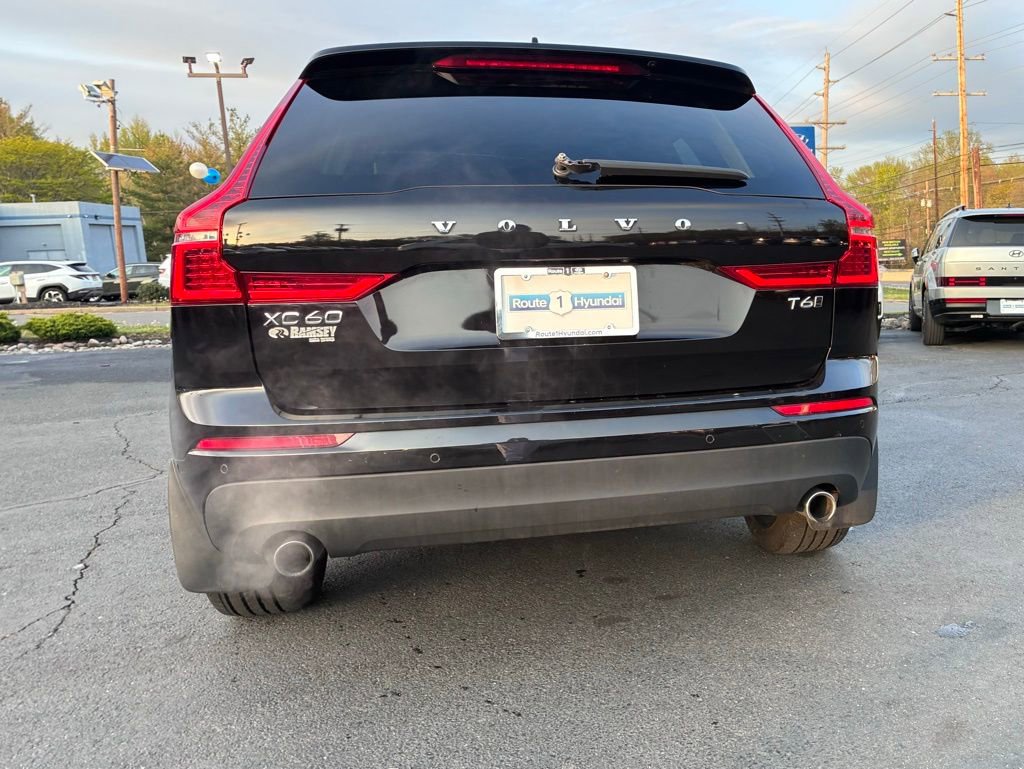Used 2019 Volvo XC60 T6 Momentum w/ Premium Package image 6