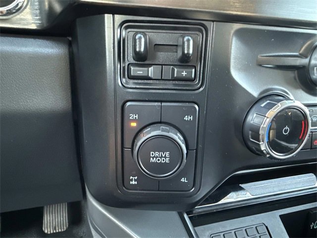 Used 2023 Ford F350 Lariat w/ Chrome Package image 25