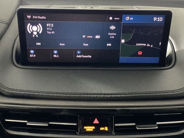 Used 2023 Acura MDX SH-AWD w/ Advance Package image 12