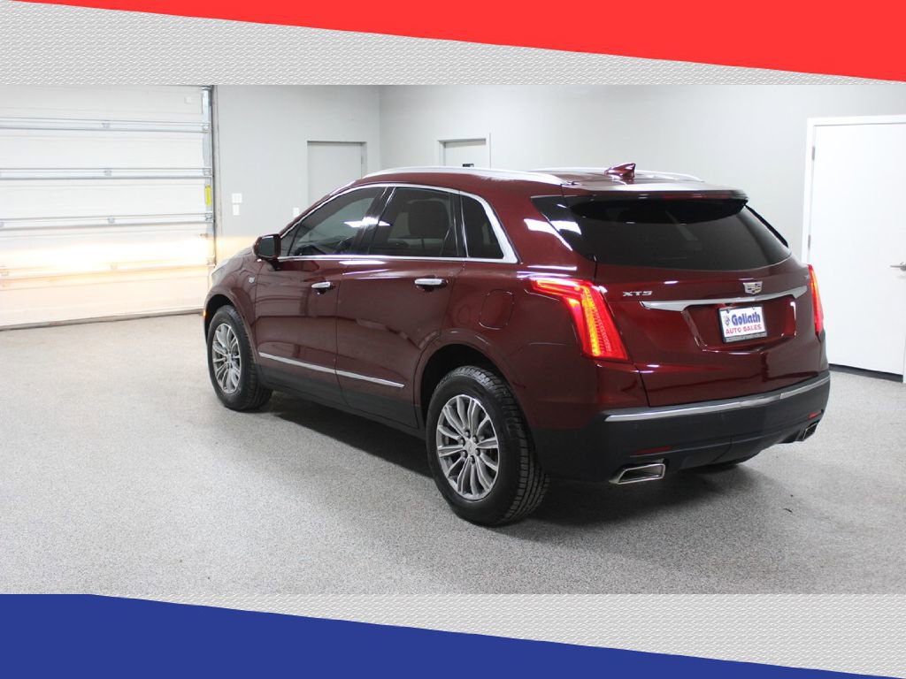 Used 2017 Cadillac XT5 Luxury w/ Driver Awareness Package image 5