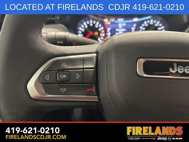 New 2025 Jeep Compass Latitude w/ Sun & Sound Group AWD/4WD image 18