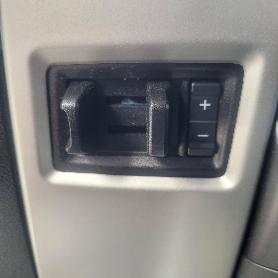 Used 2021 Ford F350 Lariat AWD/4WD image 21