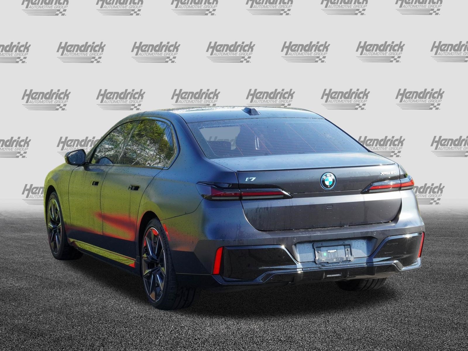 Certified 2023 BMW i7 xDrive60 w/ Executive Package 2 AWD/4WD image 6