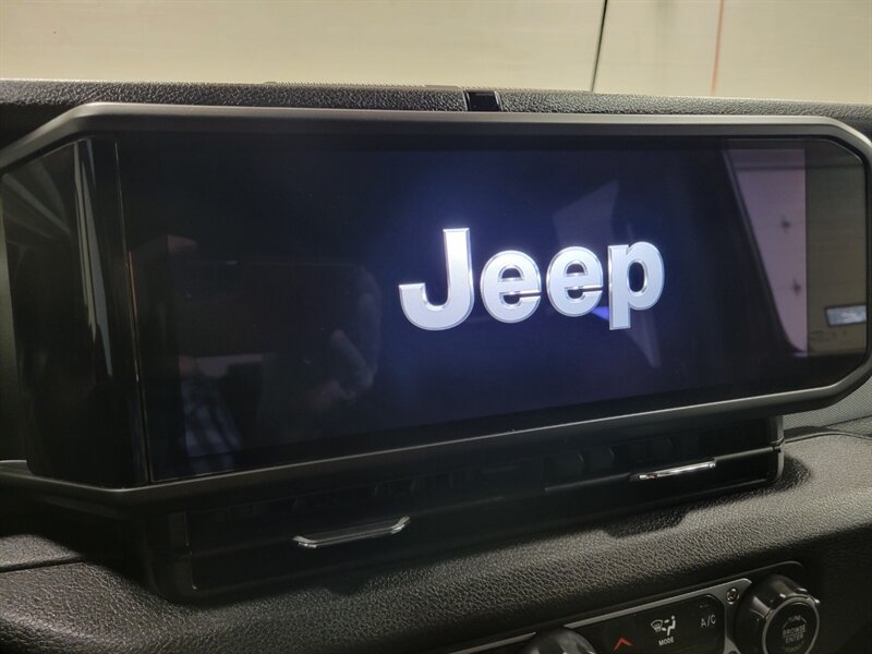 Used 2024 Jeep Wrangler Unlimited Sport AWD/4WD image 45