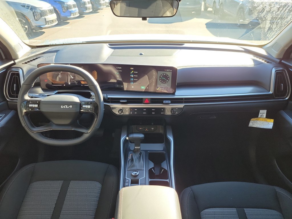 New 2026 Kia Sorento LX FWD image 15